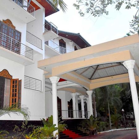 Happy Leoni Hotel Anuradhapura Eksteriør billede