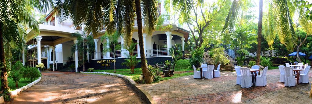 Happy Leoni Hotel Anuradhapura Eksteriør billede