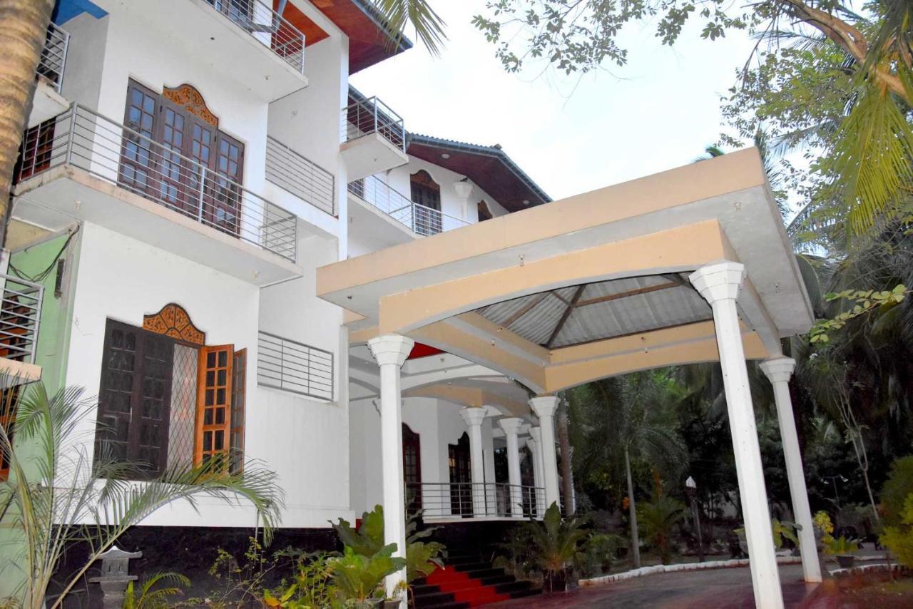Happy Leoni Hotel Anuradhapura Eksteriør billede
