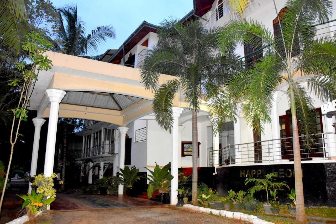 Happy Leoni Hotel Anuradhapura Eksteriør billede
